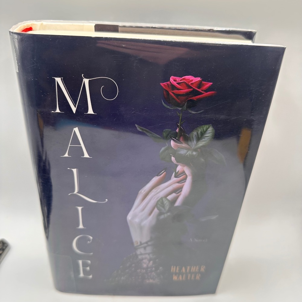 Malice‎ Heather Walter Hardcover First edition Novel Sleeping Beauty Del Rey